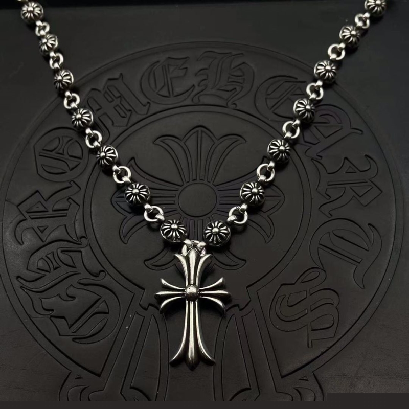 Ch**me He**ts necklaces